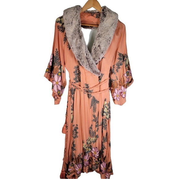 Free People Dresses & Skirts - Free People Peach and Purple Midi Dress with Faux Fur Collar